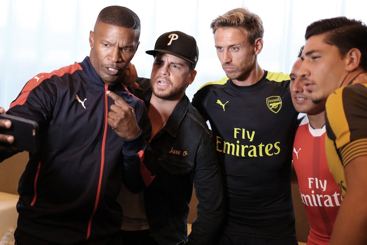 Jamie Foxx, Robert Pattinson, Anthony Joshua: TOP 10 Famous Arsenal fans