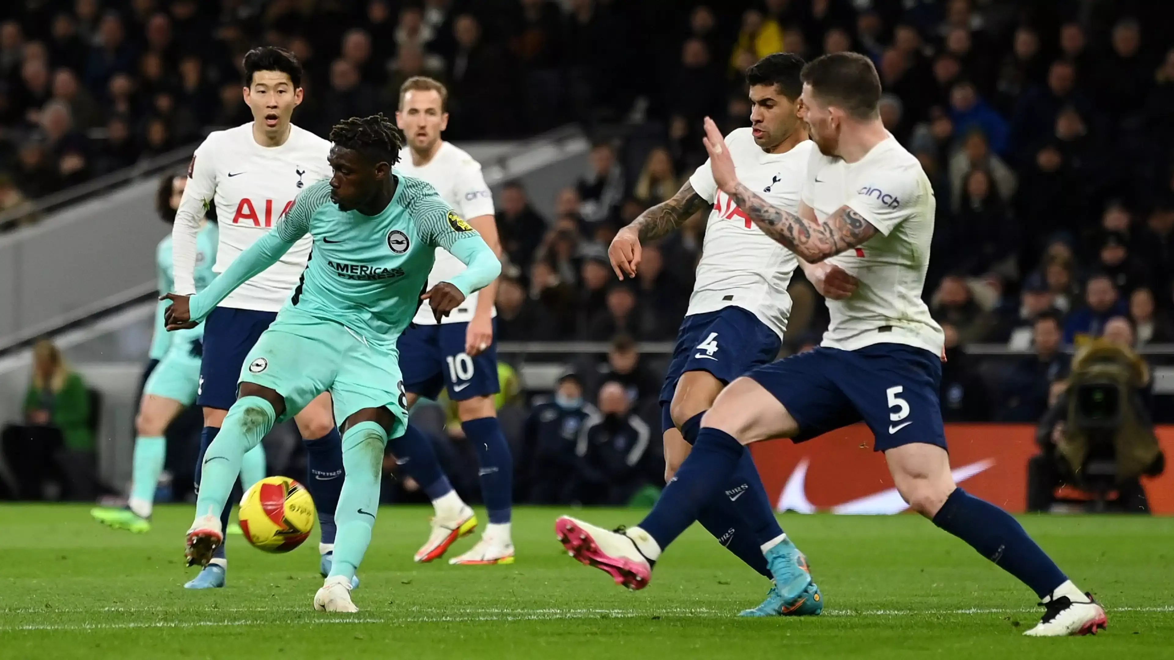 Chris Sutton drops very SURPRISING Brighton vs Tottenham scoreline result