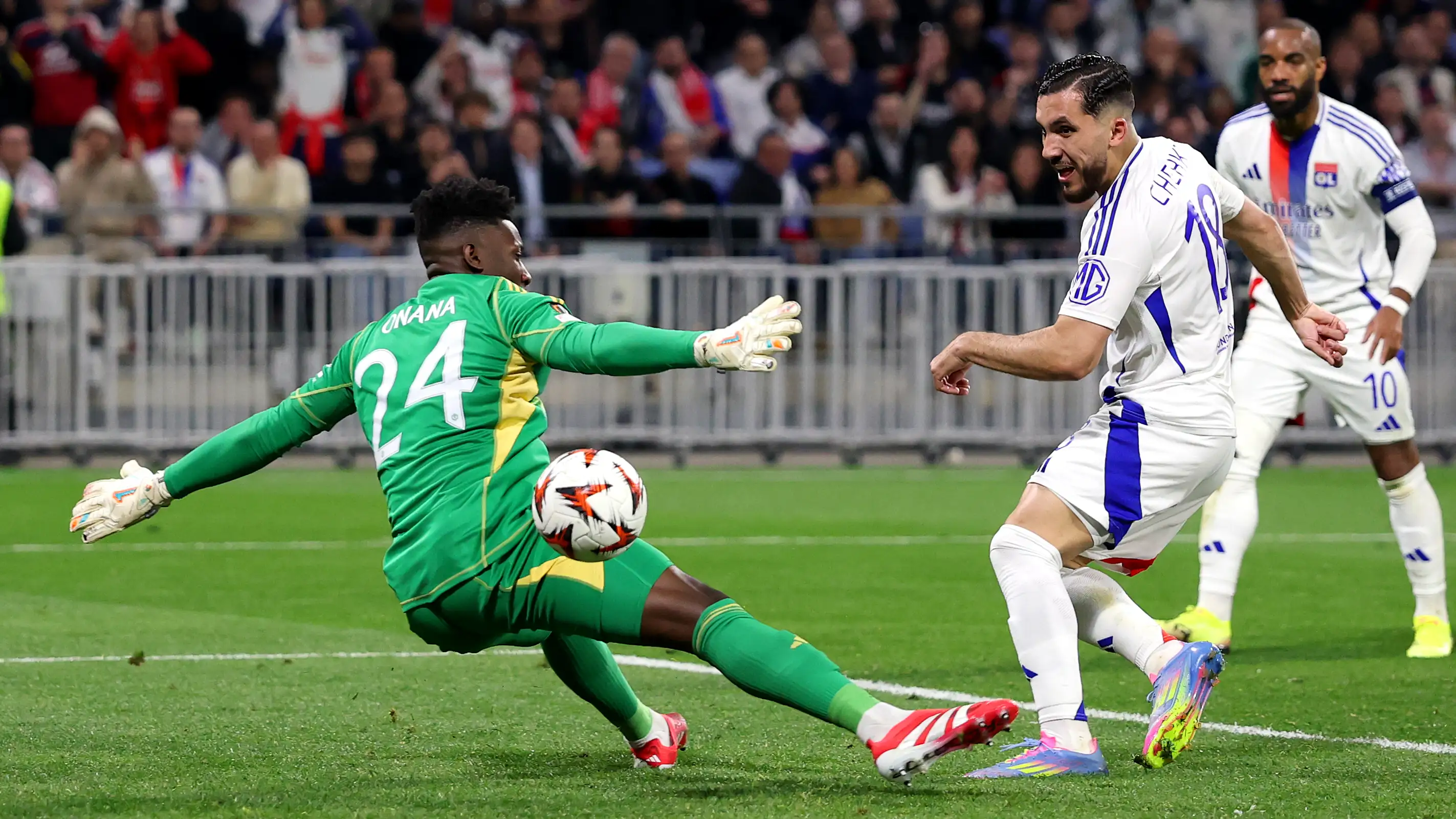 Supercomputer makes prediction on Manchester United vs Lyon