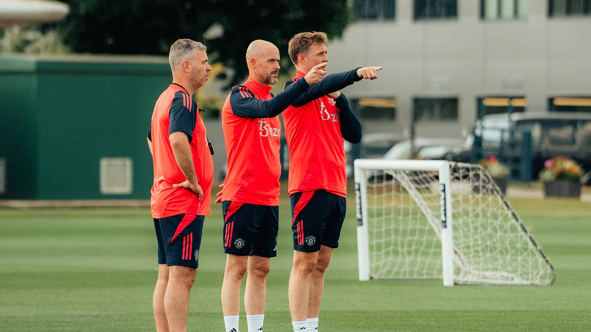 Manchester United chiefs to approach Premier League coach if Erik ten Hag loses his job